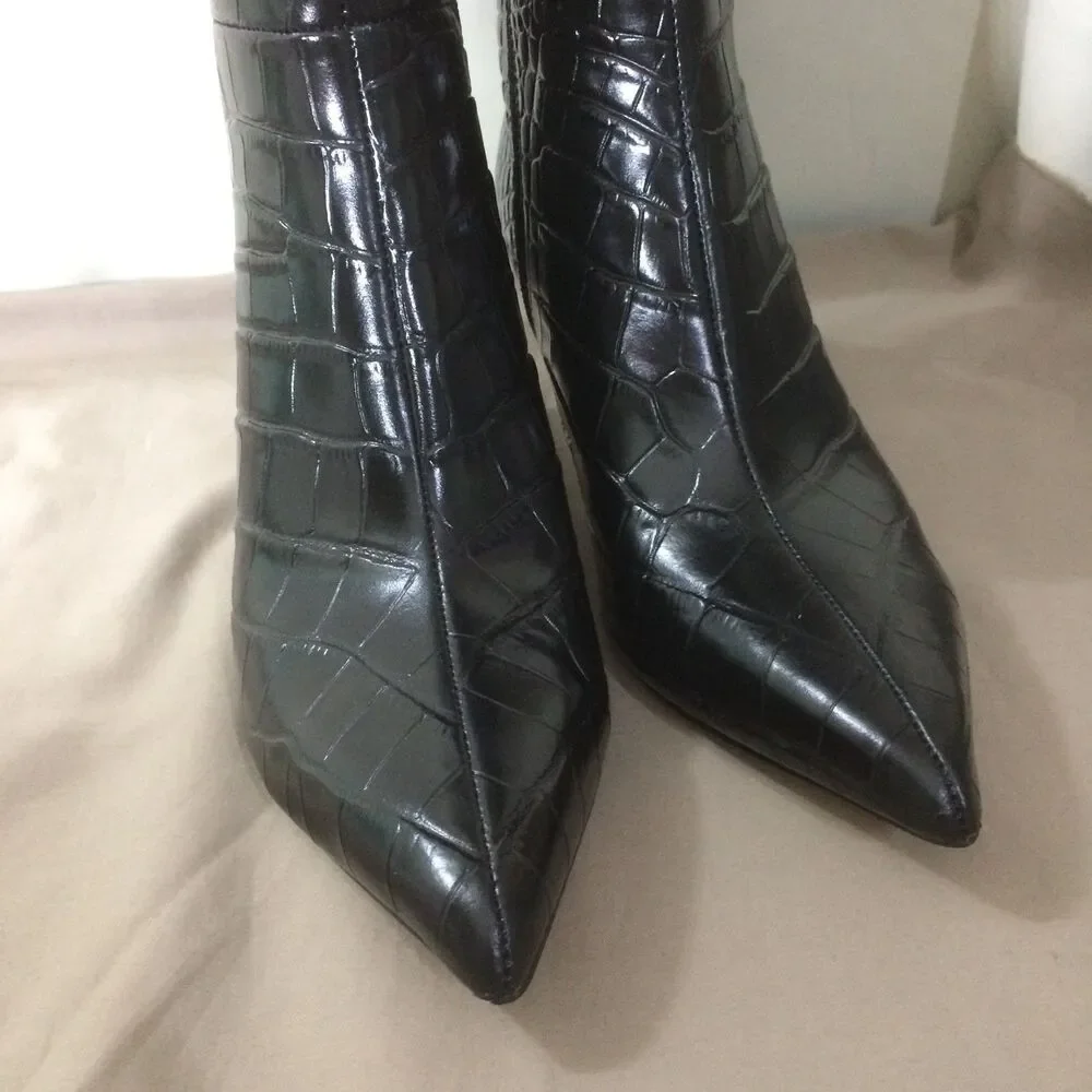 NEW Marc Fisher LTD Quinnie Black Croc Embossed Knee High Boot Size 6.5 Unworn